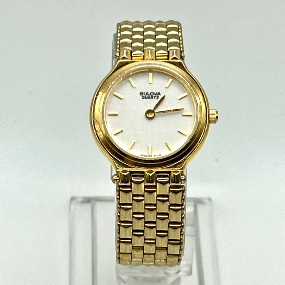 Vintage Bulova T2 1992 Germany Round White and Gold tones Ladies Watch Working